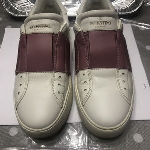 Authentic Valentino Garavani sneaker